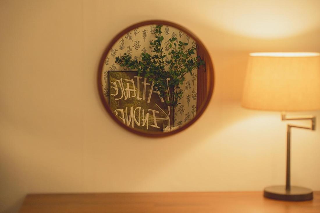 Sinsa Station Apartment *