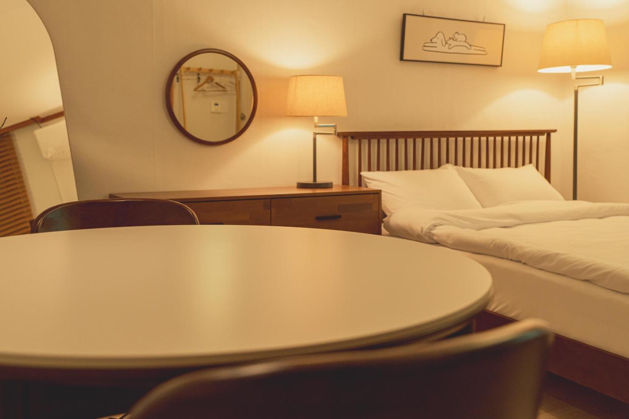 Sinsa Station Apartment Seoul
